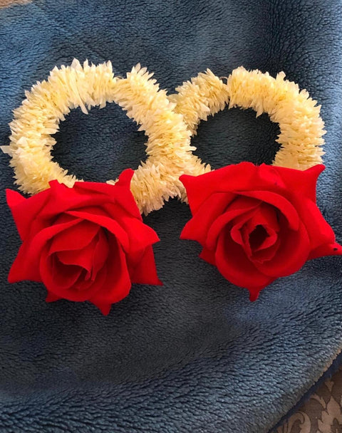Artificial flower Hand Gajra Made With velvet and plastic Fabric (2pcs)