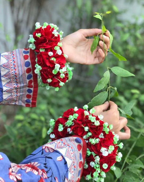 Artificial flower hand Gajra Made With Red velvet fabric with pillons (2pcs)