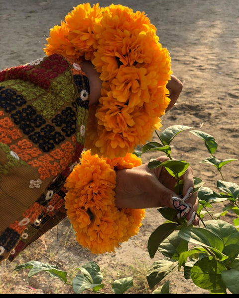 Artificial Flowers Hand Gajra Made with polyester fabric (2pcs)